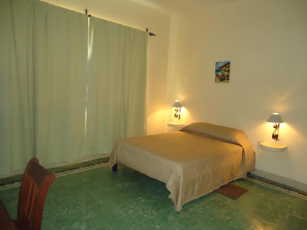 Hotel Suites Cordoba Bilik gambar